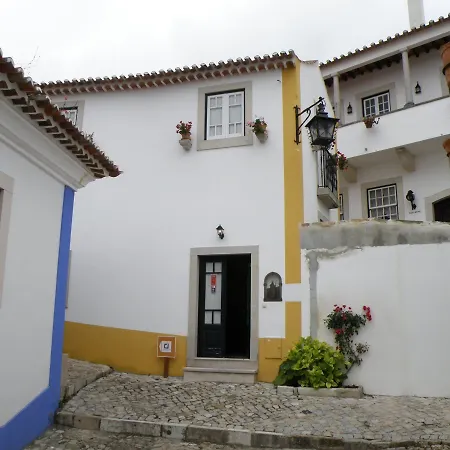 Casa De S. Thiago De 3* Óbidos